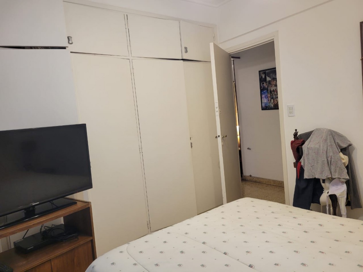 2 AMBIENTES A LA CALLE