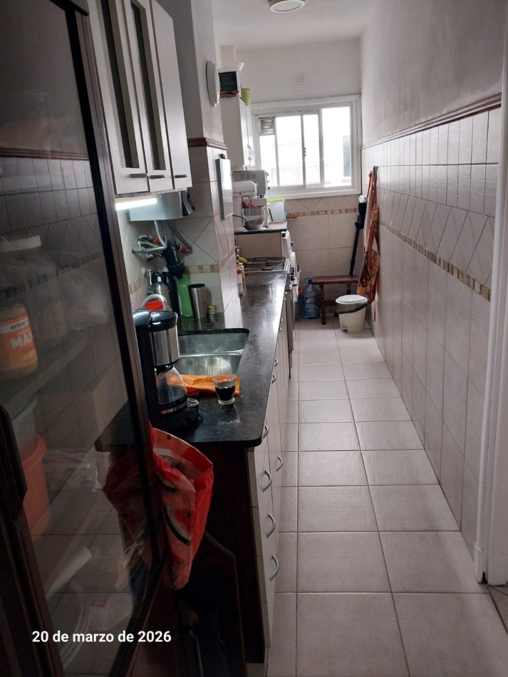 DEPARTAMENTO 2 AMBIENTES CON DEPEDENCIA Y COCHERA