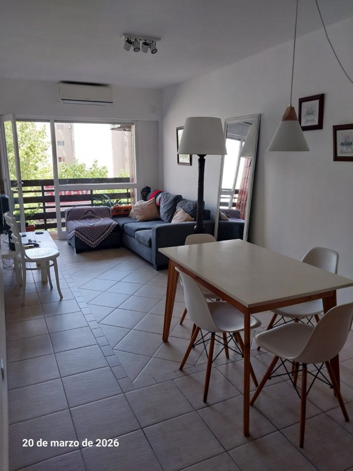 DEPARTAMENTO 2 AMBIENTES CON DEPEDENCIA Y COCHERA