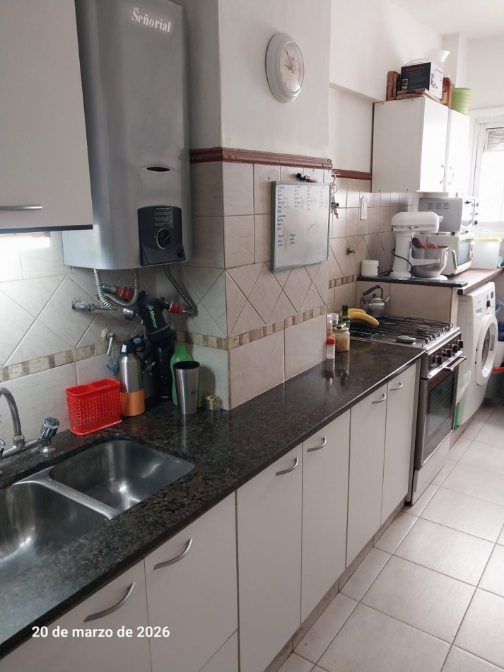 DEPARTAMENTO 2 AMBIENTES CON DEPEDENCIA Y COCHERA