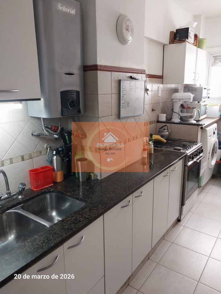 DEPARTAMENTO 2 AMBIENTES CON DEPEDENCIA Y COCHERA